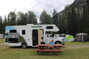 Kicking Horse campsite